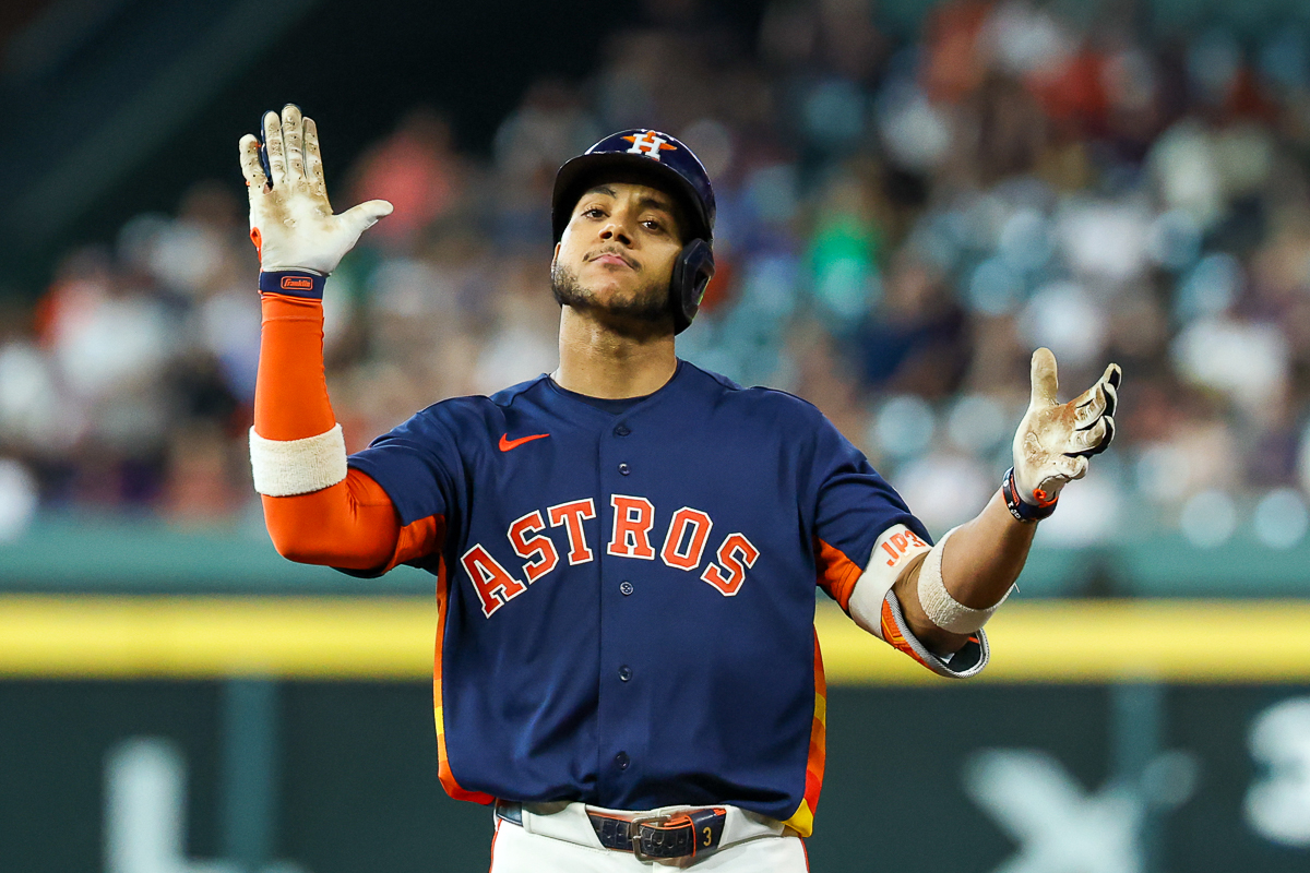 Astros Sweep Rangers on Eve of Trade Deadline